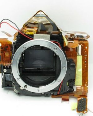 ORIGINAL NIKON D100 MIRROR BOX FOCUS SENSOR VIEW FINDER PART REPAIR I